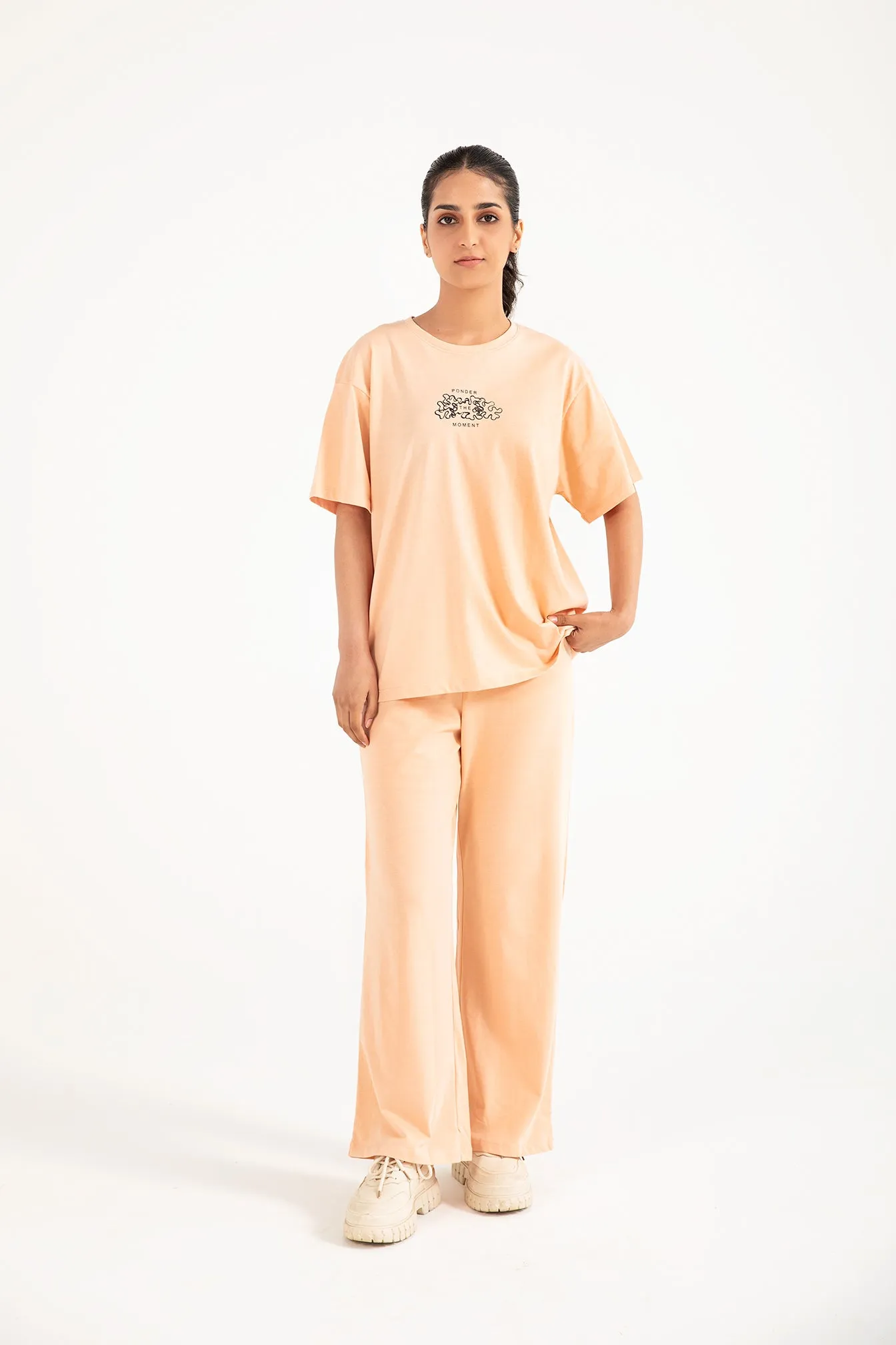 GRAPHIC OVERSIZED TEE Effortless Wearable