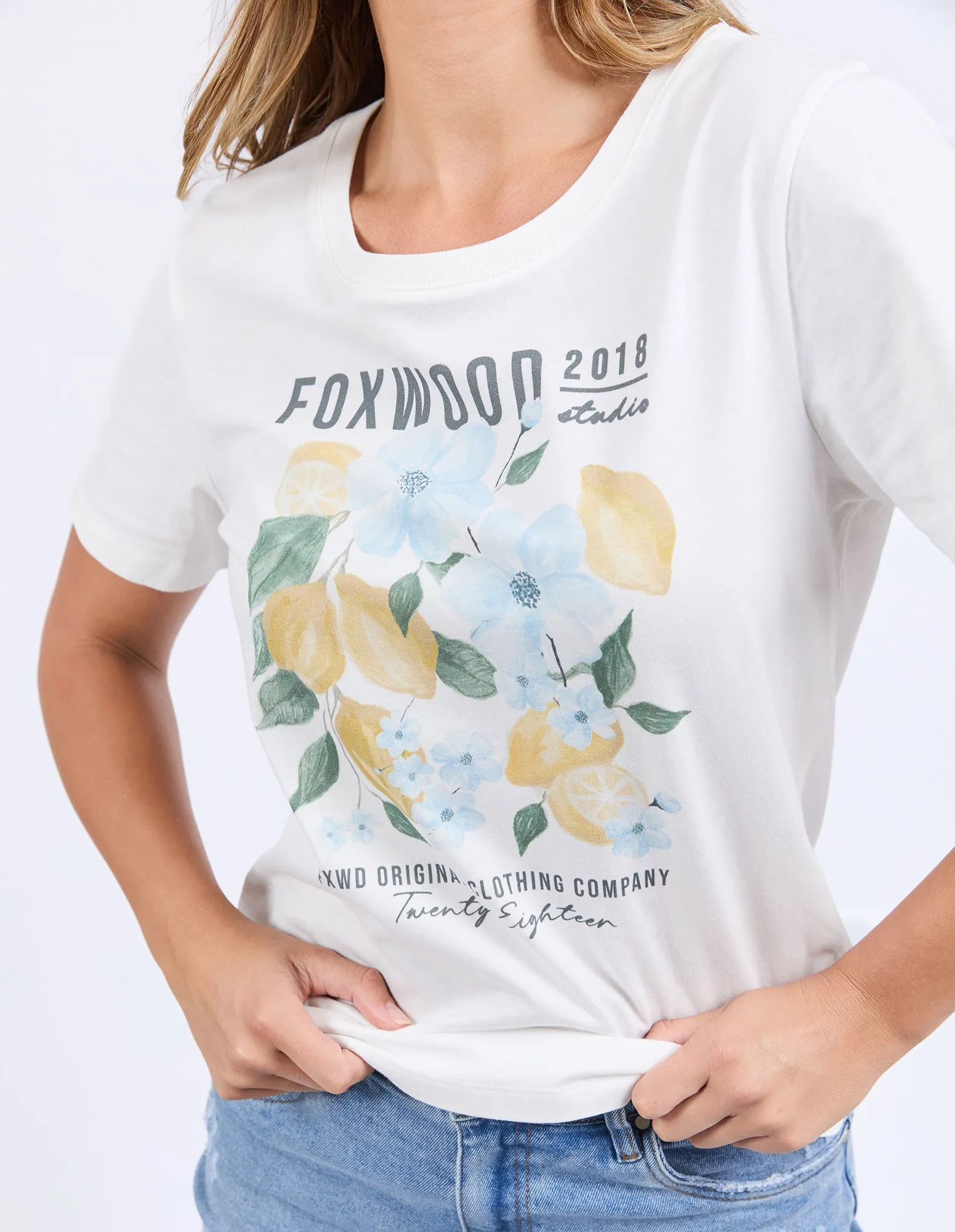 Foxwood Limoncello Tee Vintage White Compact Stitch Pattern Durable Material