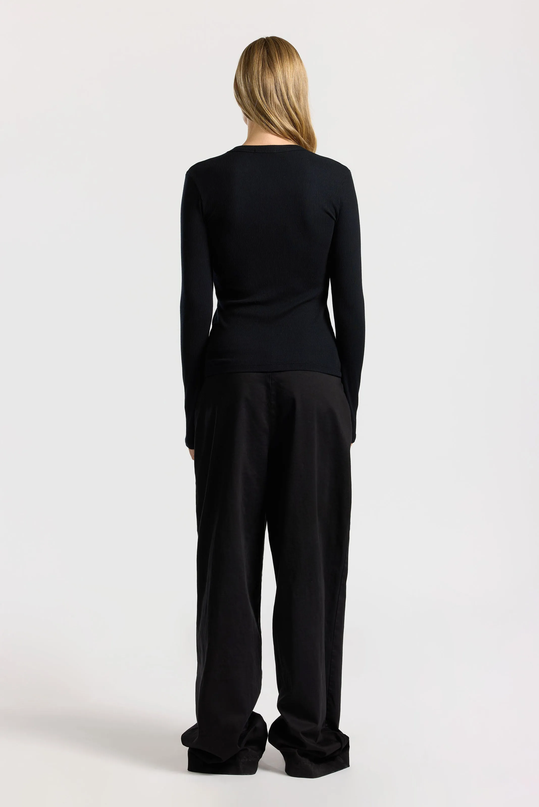 WrinkleFreeFabric Light Casual Verona U-Neck Shirt