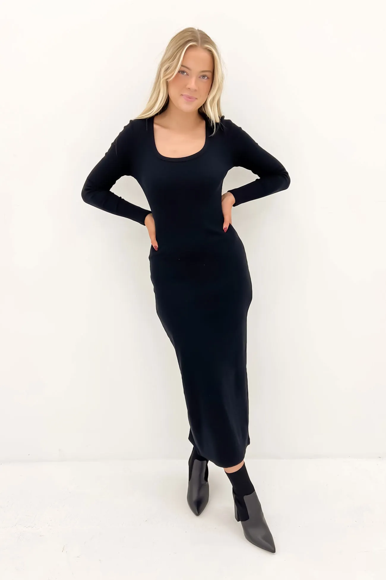 Comfy Fit Wear Hazel Long Sleeve Maxi Dress Black