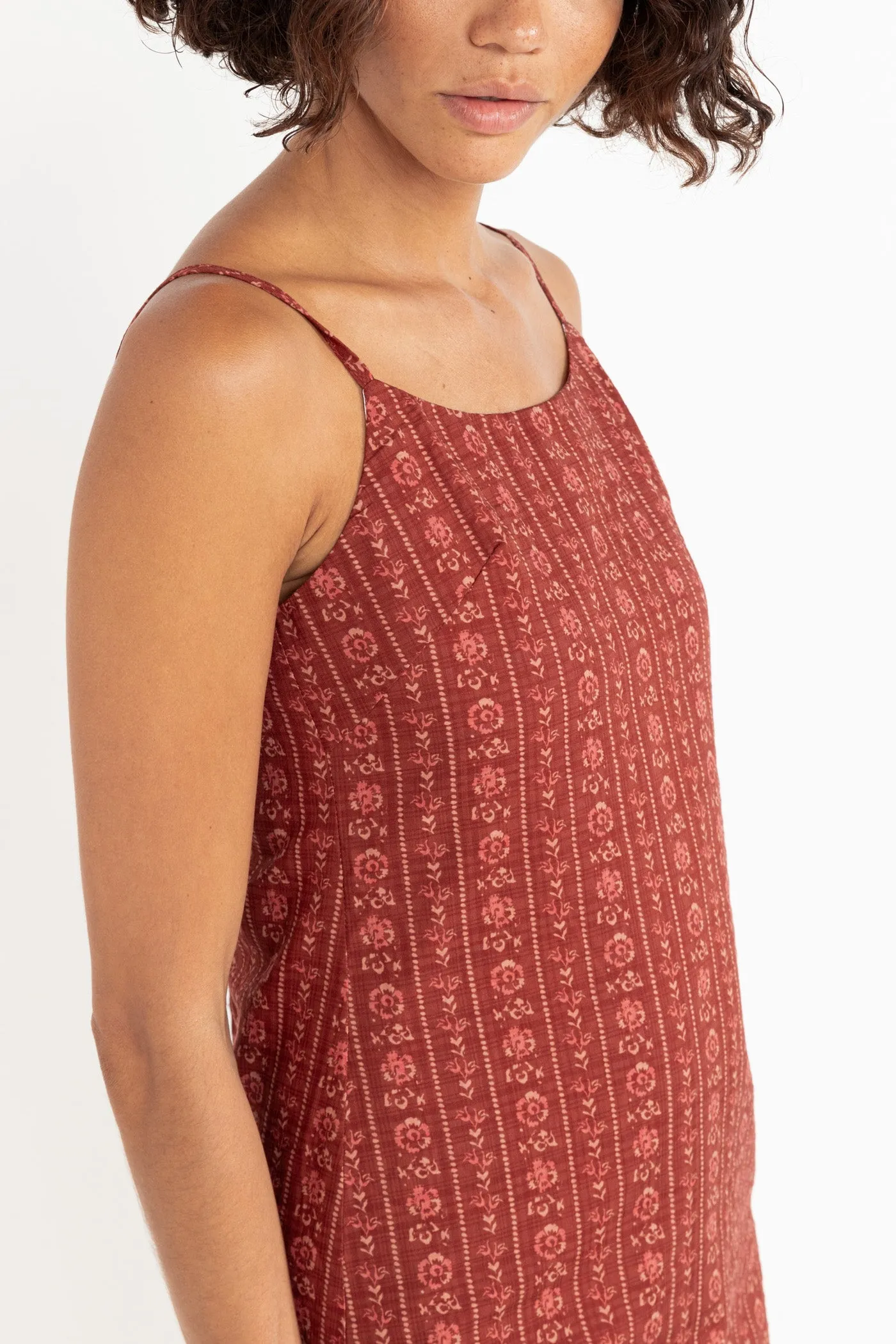 Spring Mood Subtle Detail Vintage Floral Mini Dress Burgundy