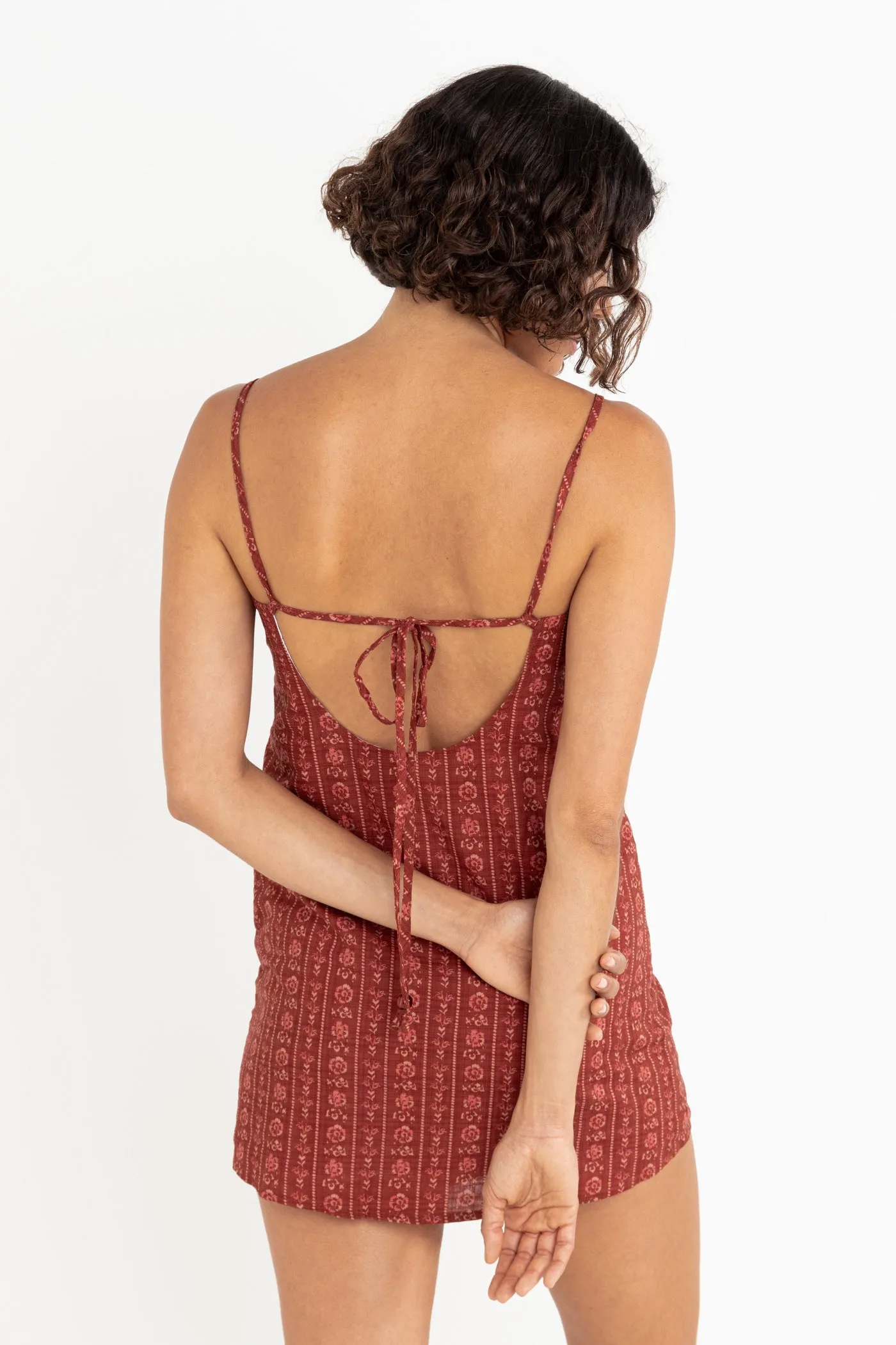 Vintage Floral Mini Dress Burgundy Stud-Detail Year Round