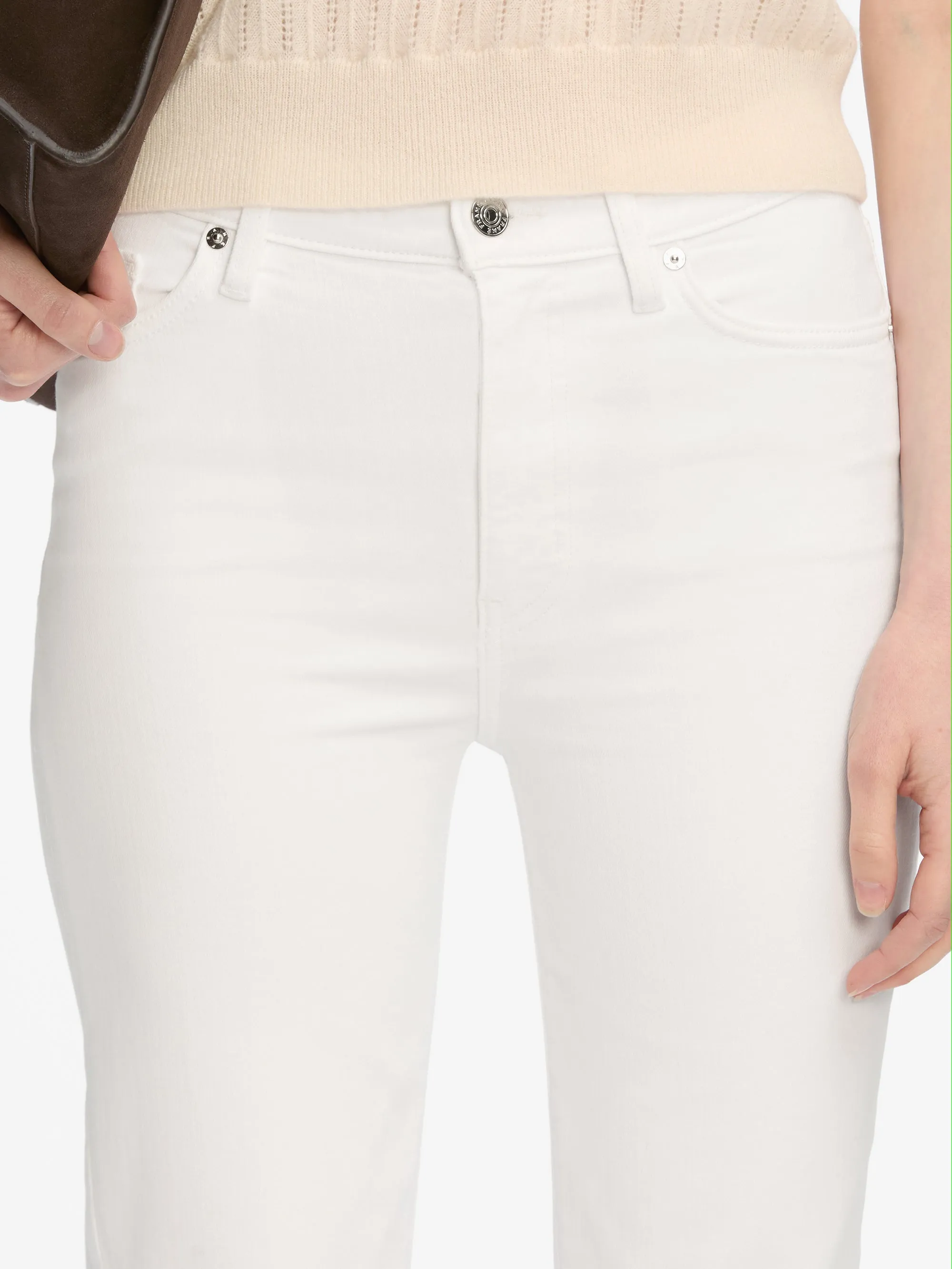 Casual Comfort Fit Le Sleek Straight Crop -- White Raw After