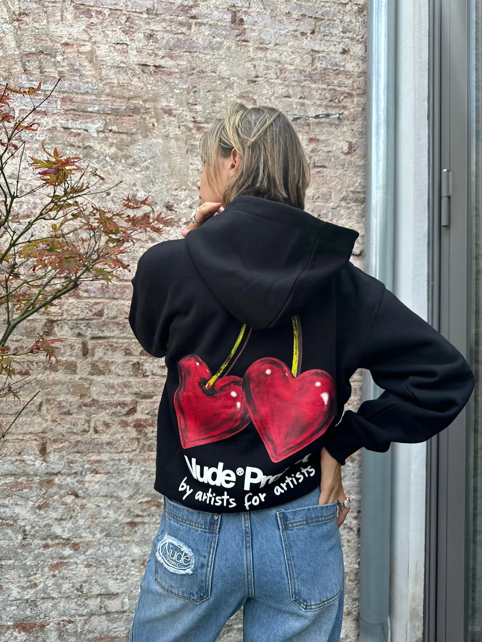 Juicy Cherry Hoodie Black Trendy Design camping suitable