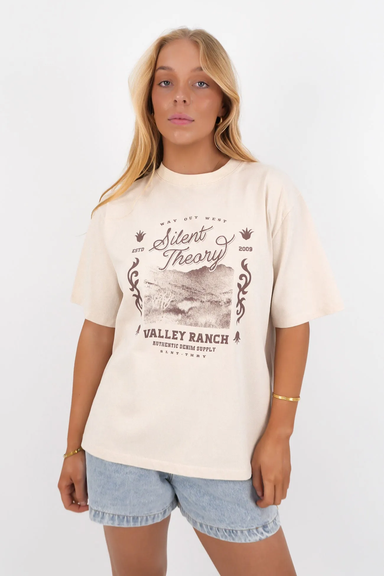 Valley Tee Natural Wrinkle Resistant