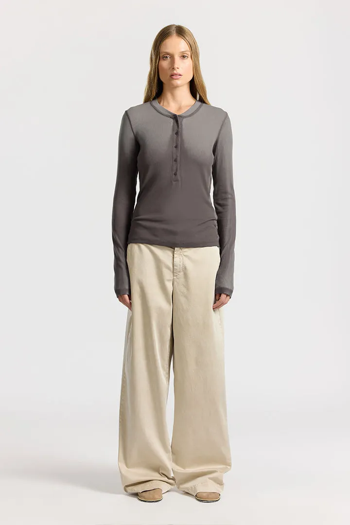 Verona Henley All-Day Stretch