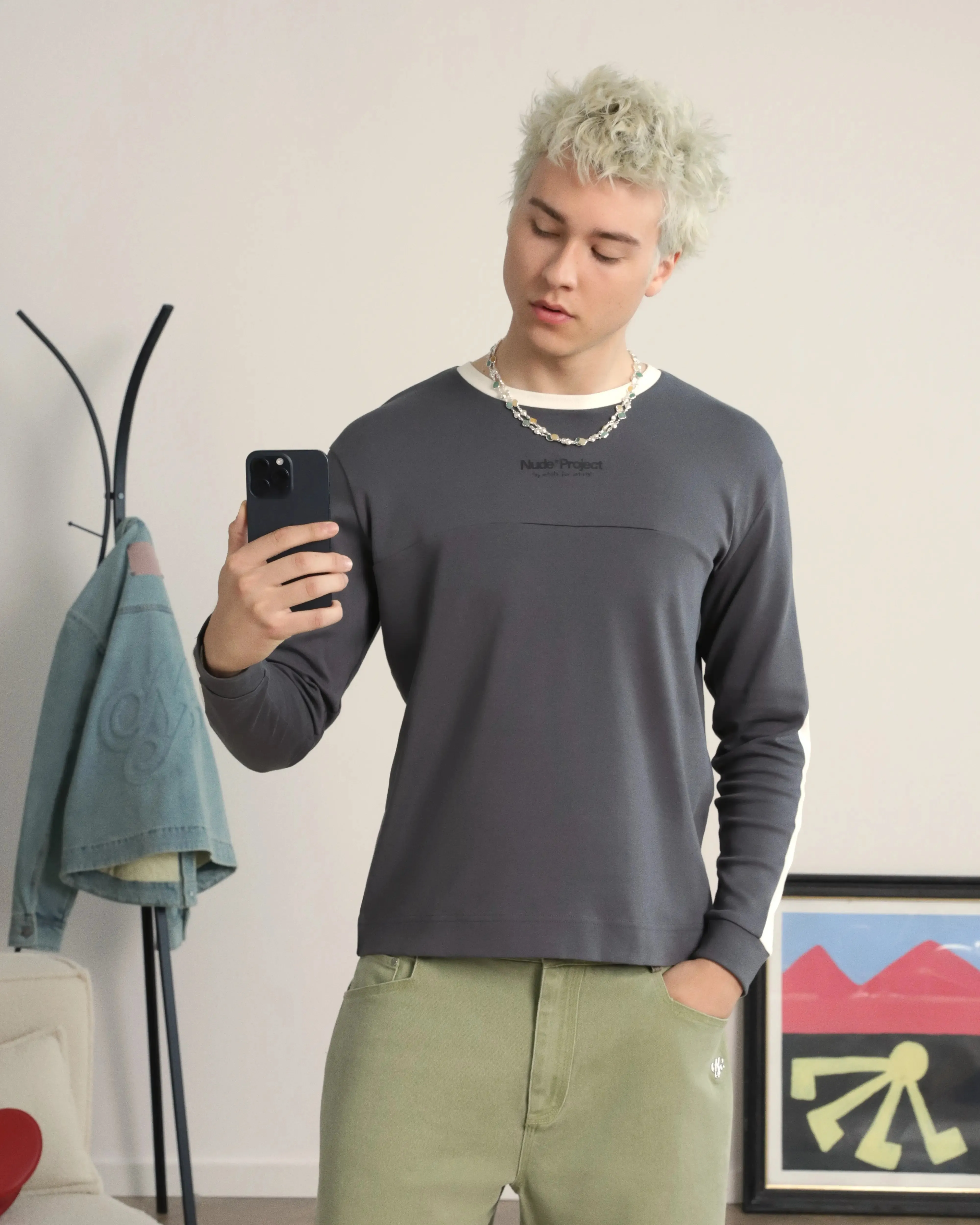 Vintage Sports Long-Sleeve Grey clean design