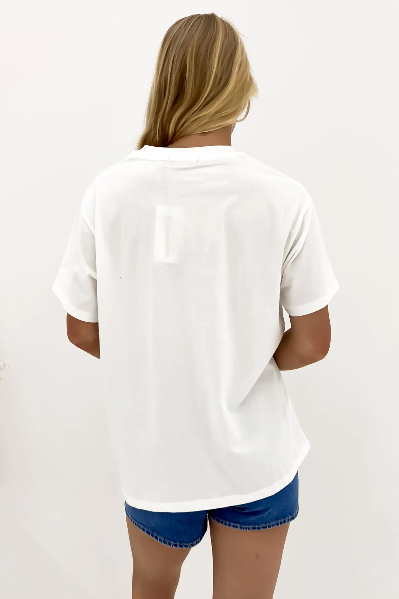 Wanderlust Oversized Tee Vintage White MoistureWicking Moisture Wicking Technology