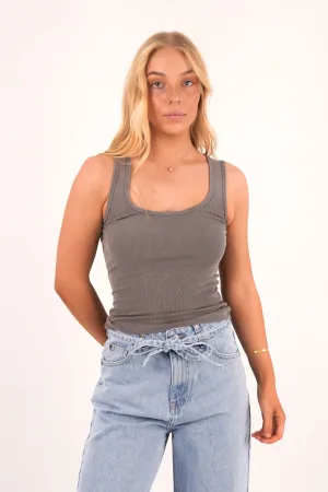 Comfort Fit Cultural Fit Washed Rib Scoop Neck Tank Charcoal