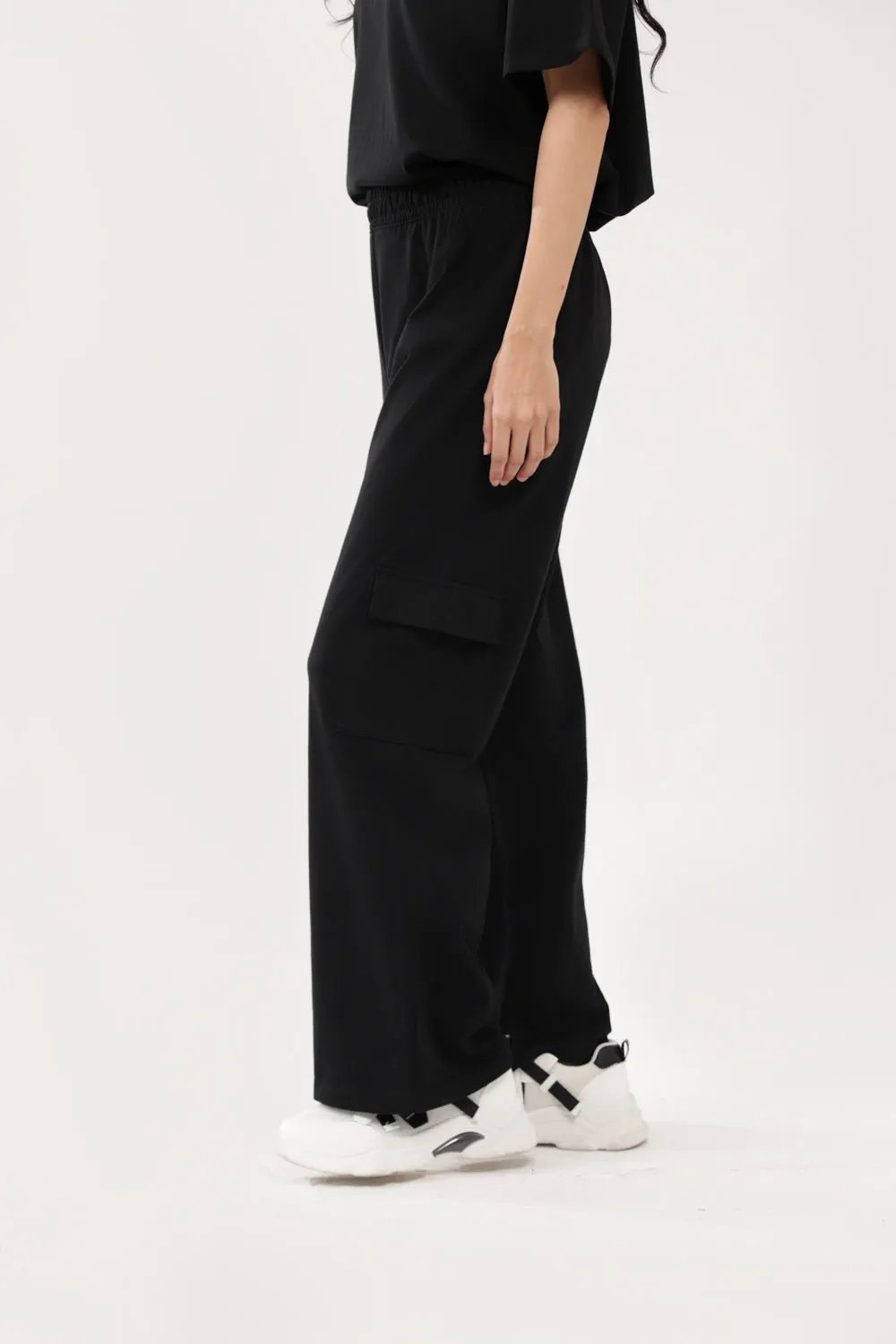 WIDE LEG CARGO TROUSERS ComfortFit