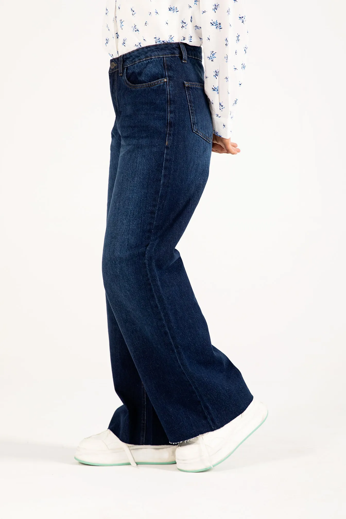Soft Wear Slim Silhouette WIDE LEG DENIM