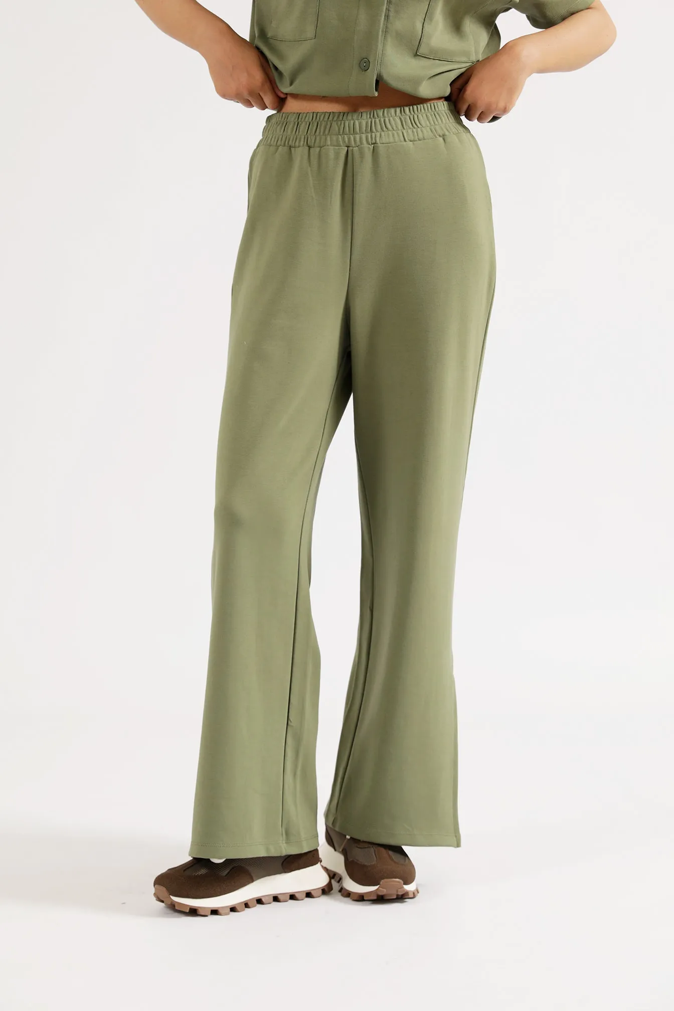 WIDE LEG TROUSERS Trail Ready Cozy Waist