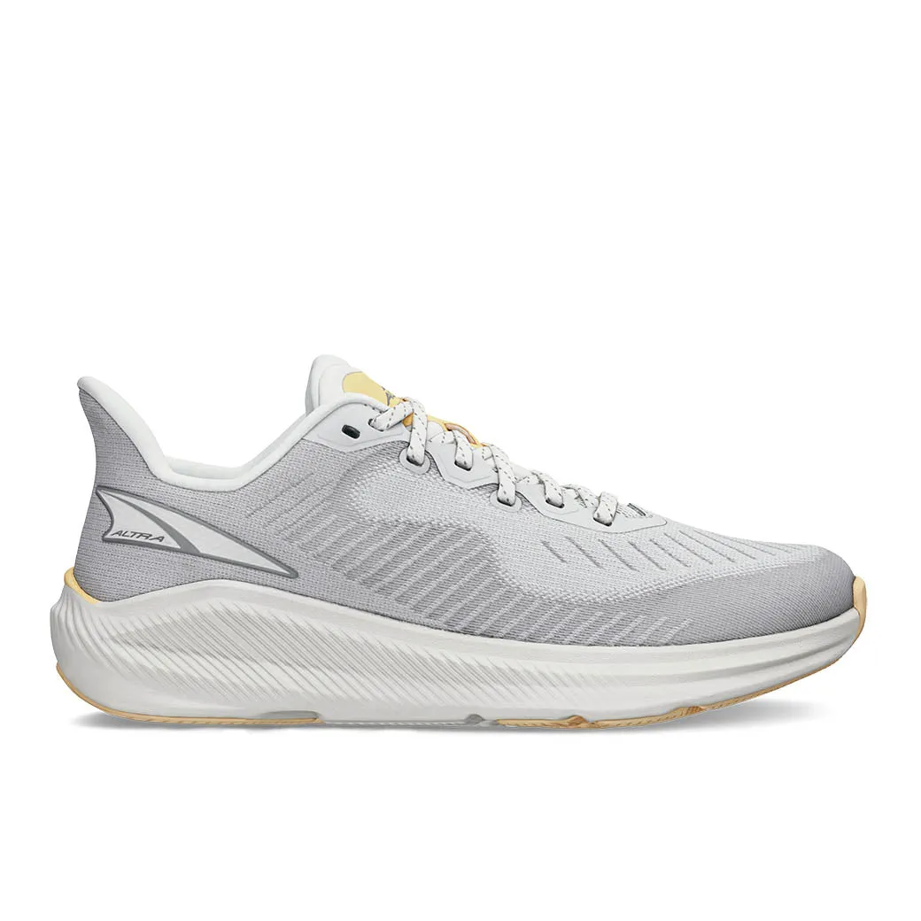 pastel - colored running shoes LeatherUpper Womens Altra Experience Form in Gray