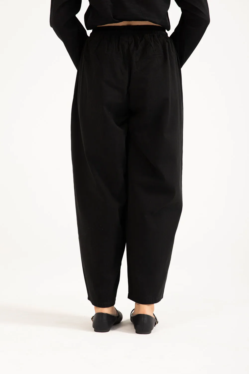 BARREL FIT TROUSER WITH DRAWCORD DETAIL Body Friendly Modern Utility