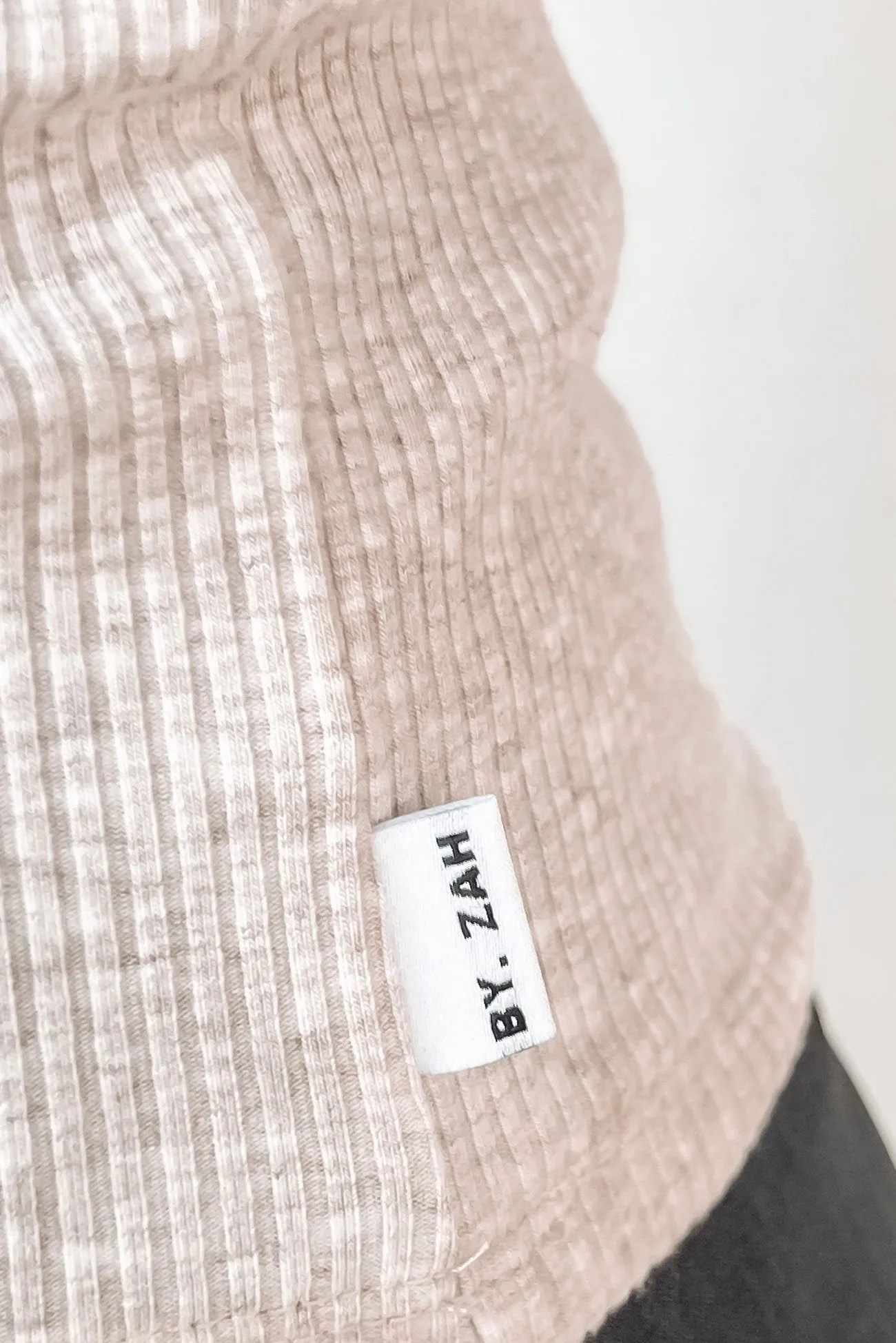 Zah Core Rib Tee Oat Quick Slip Chic Style Trend